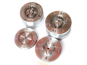 Форма для отлива пластиковых шестеренок