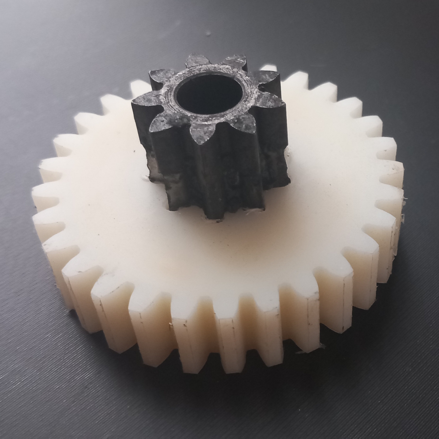 Шестерня united 4st