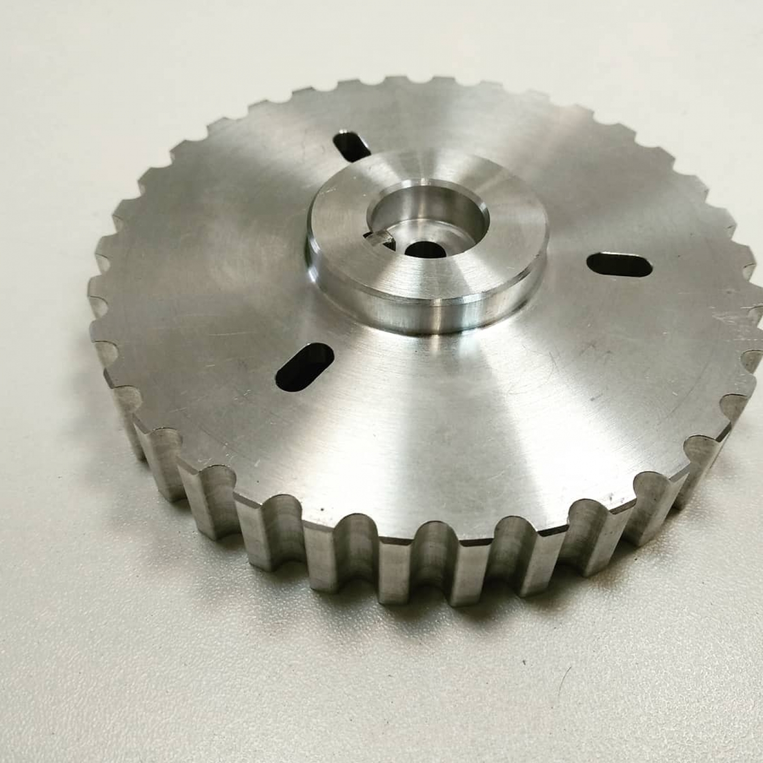 Шестерня распредвала Honda BF8-20