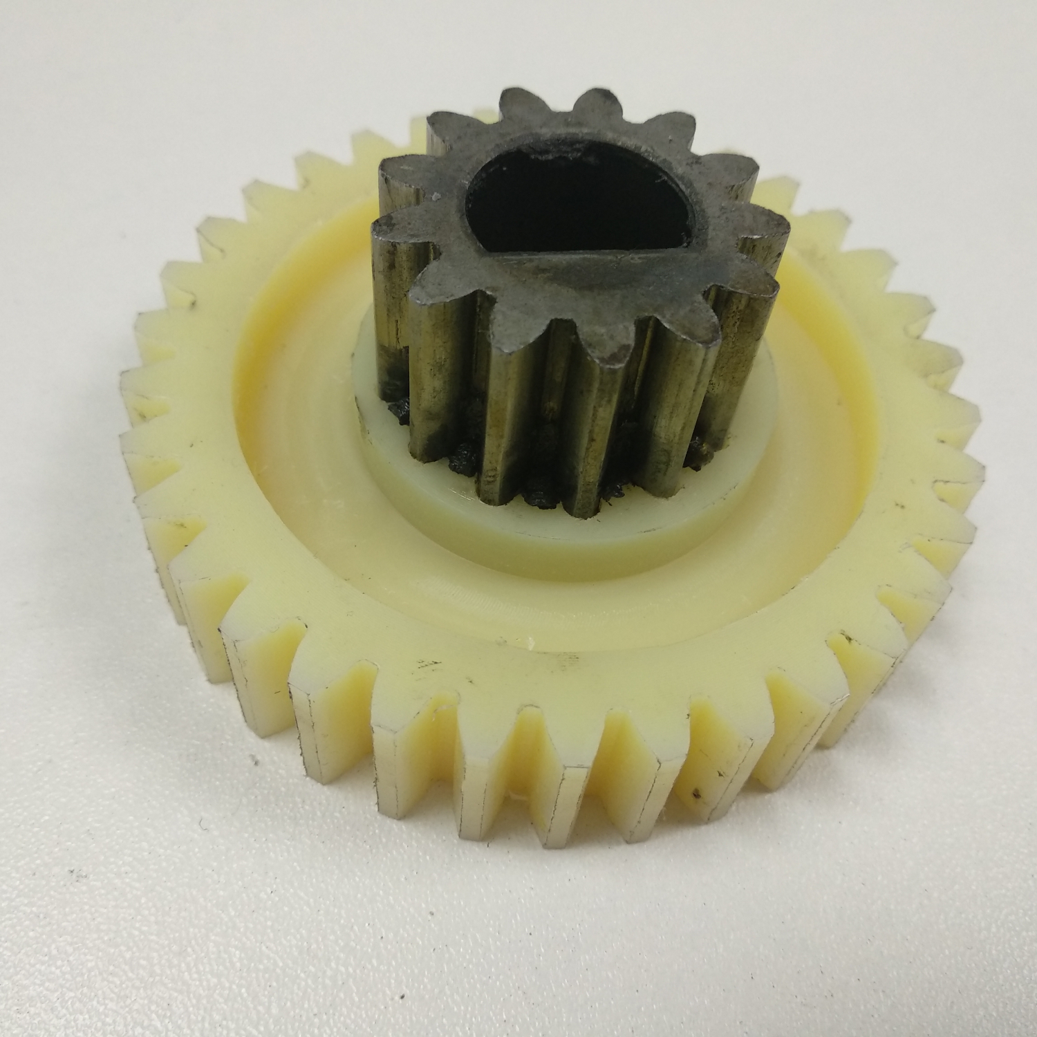 Шестерня для шредера Fellowes Powershred 70s