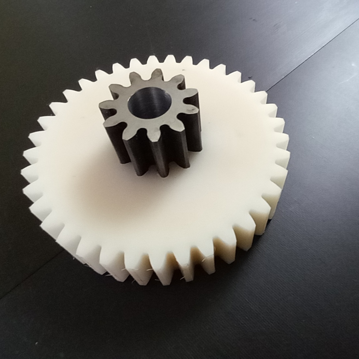 Шестерня  Office kit s600