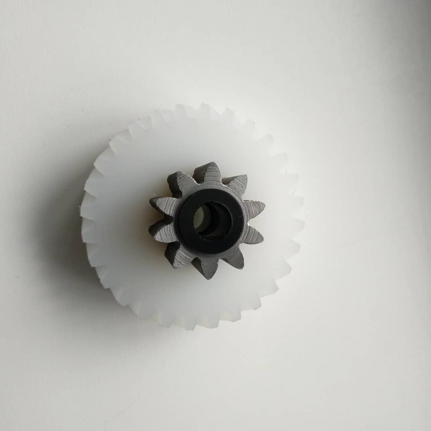 Шестерня для шредера bulros 537c