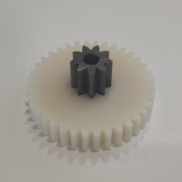 Шестерня для шредера Гелеос УМ-26