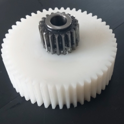 Шестерня для шредера Roto s500